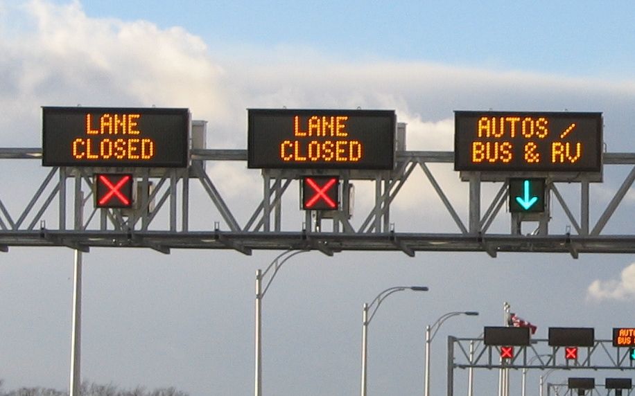 Overhead FASTag toll lane signal